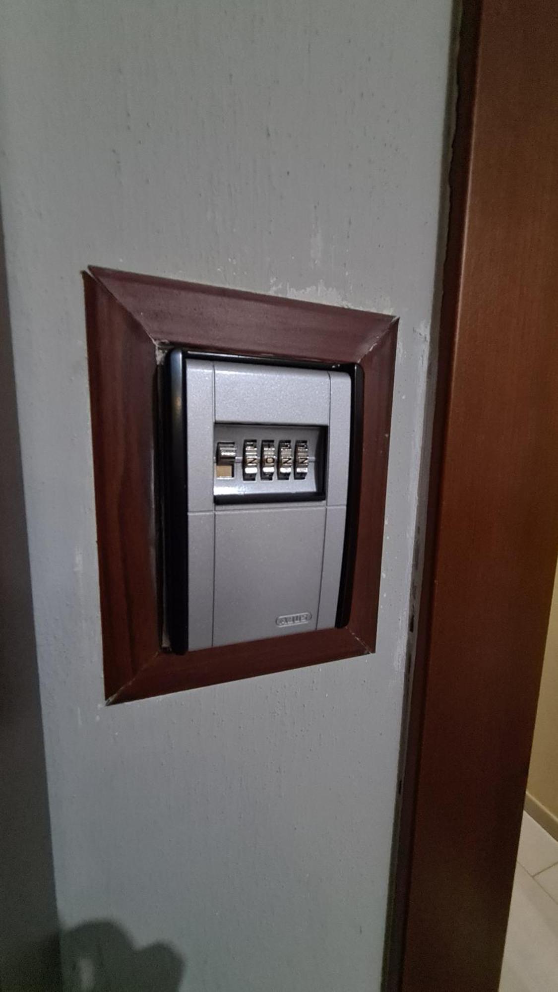 Family-Friendly Apt At 21 Dhjetori W/Self Check-In Тирана Экстерьер фото